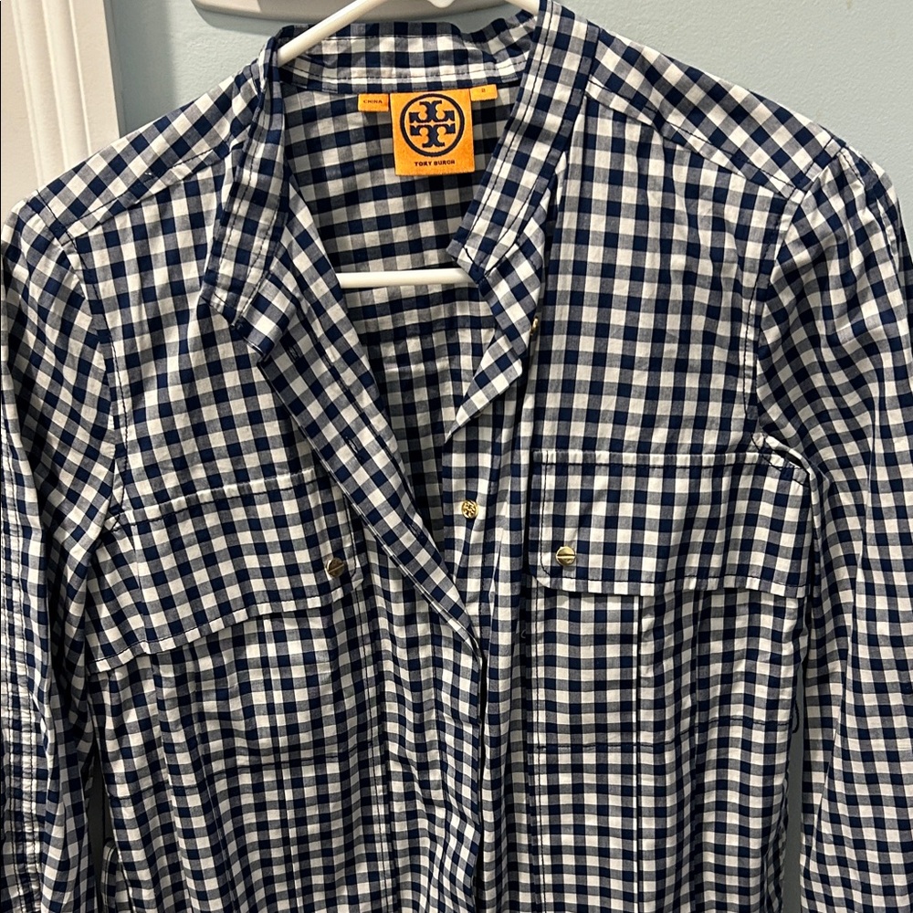 Women Size 2 Tory Burch Blue and White Checkered Shirt with belt and gold button